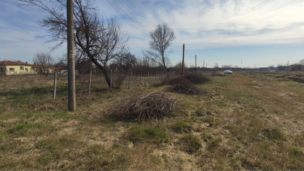 УПИ 2862кв.м.  село Землен със стара къща 66кв.м.