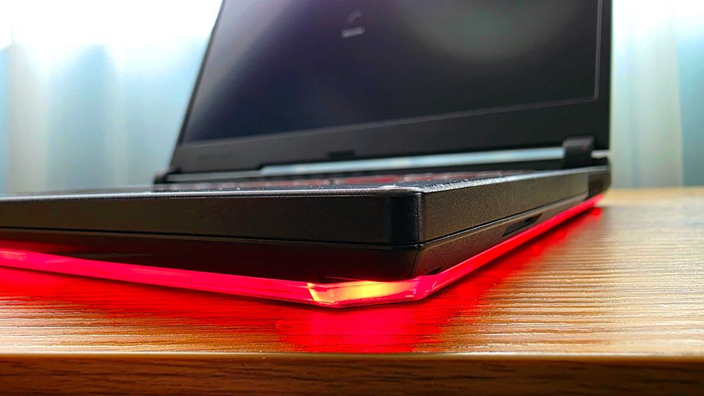 Гейминг лаптоп ASUS ROG Strix G731GU / 32GB RAM / 1TB SSD / 17.3" IPS/ 144Hz