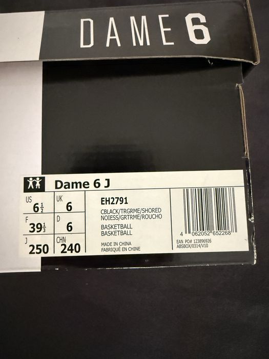Incaltaminte Baschet Adidas Dame 6