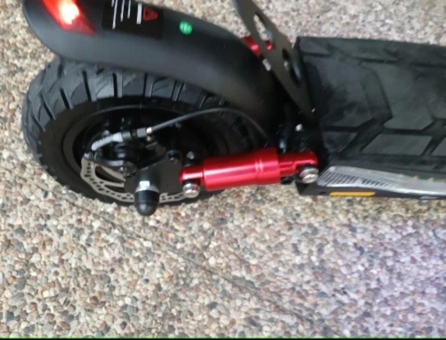 Trotineta electrica iScooter iX4

Viteza maxima 45 Km/h in functie de