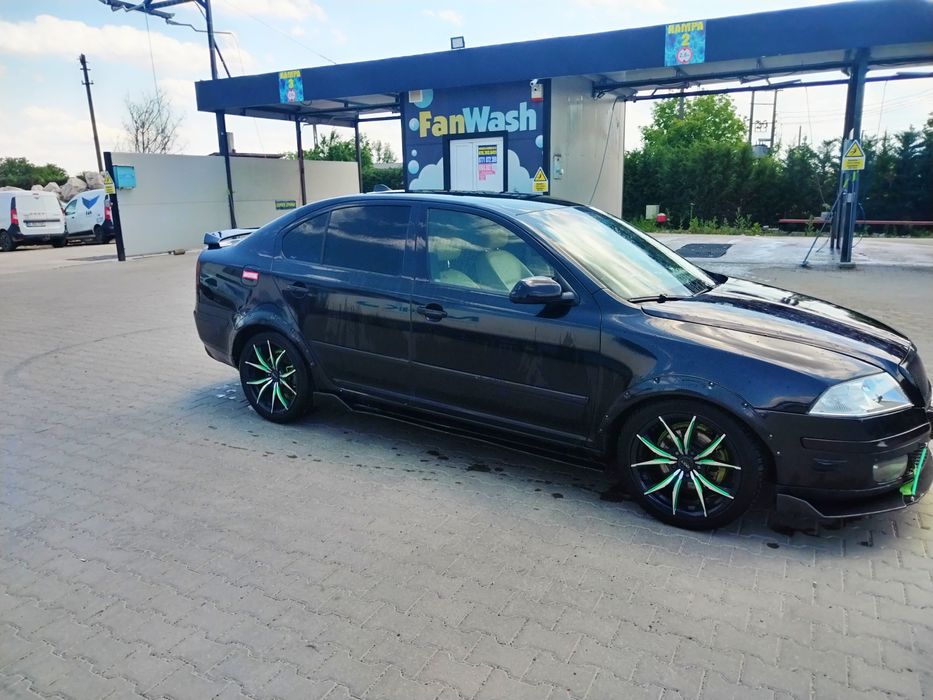 Vând Skoda Octavia 2