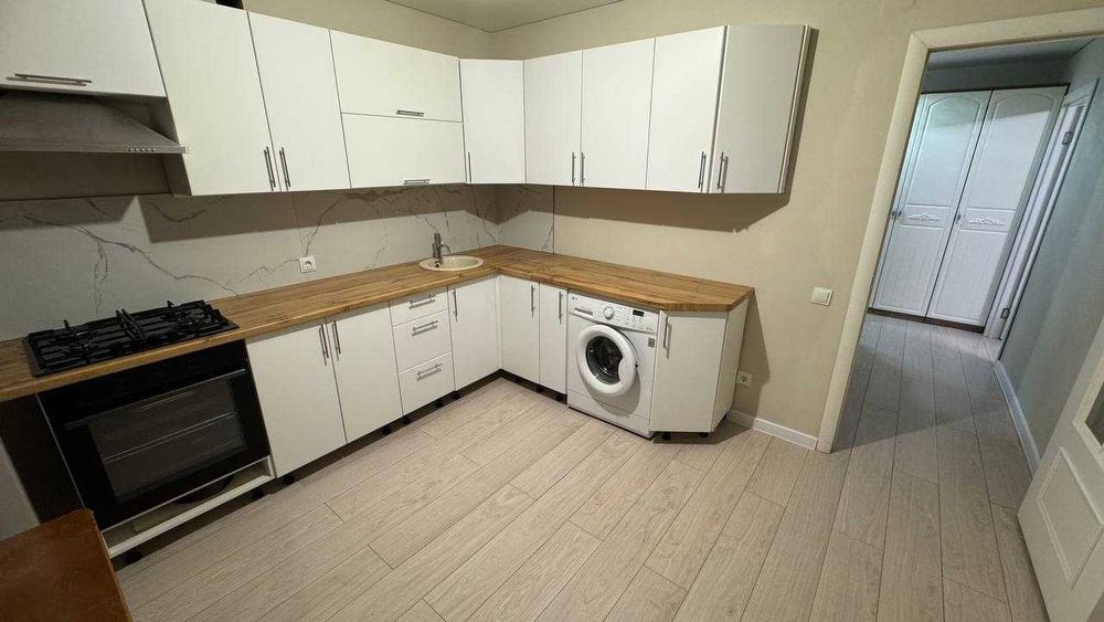 Продам однокомнатную квартиру в райне плазы