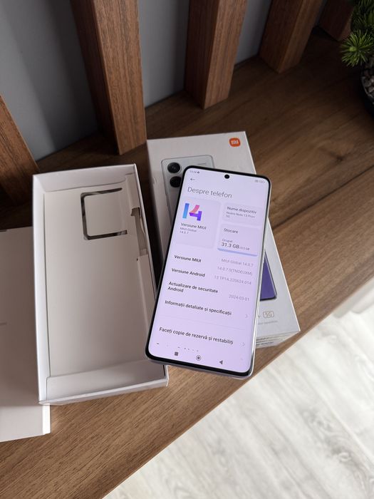 Xiaomi Redmi Note 13 Pro Plus - 512/12GB - Ca Nou