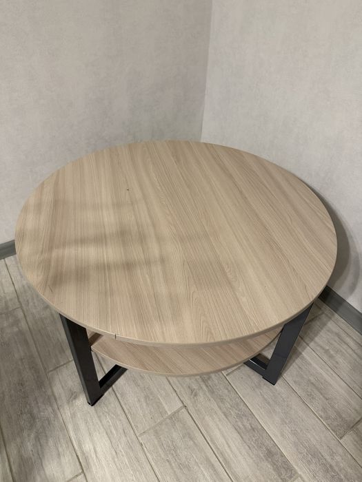 Продам журнальный столик