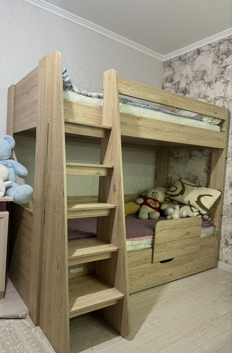 Кровать двухъярусная для детской