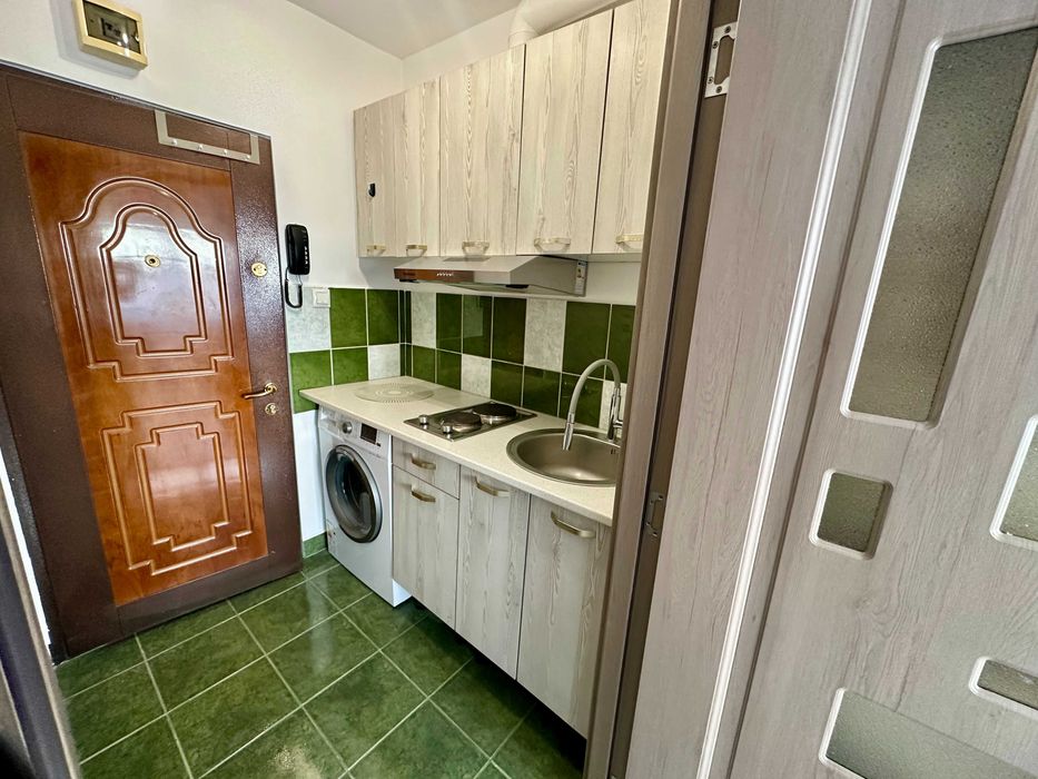Proprietar inchiriez garsoniera in Soarelui cu centrala proprie pe gaz