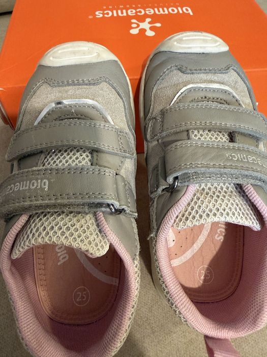 Sneakers Biomecanics, marimea 25