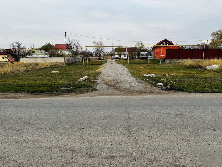 Продажа дома в районе РТС (15 соток)