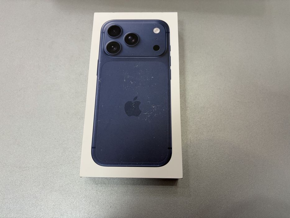Iphone 17 Pro, 256GB, Deep Blue, nou la cutie