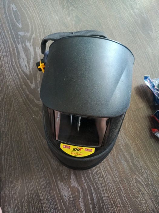 Продаю сварочный  комплект спецодежды