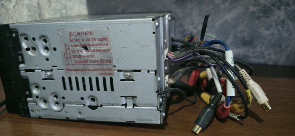 Продам 2дин магнитофон JBC