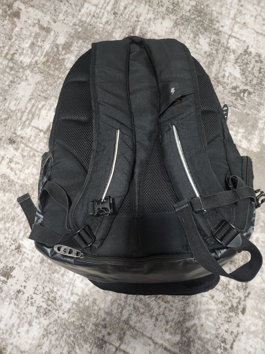 Продавам страхотна раница