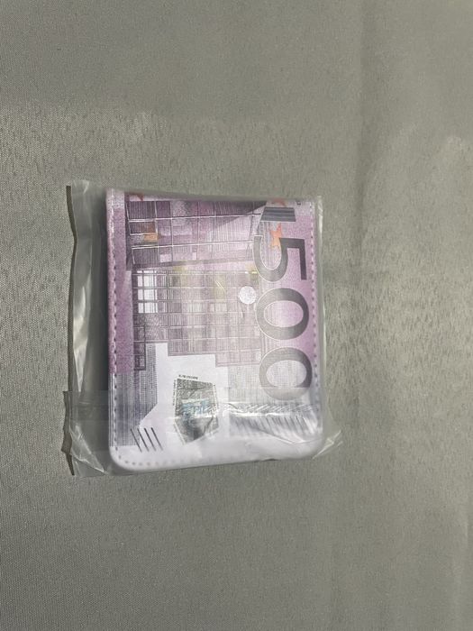 кошелек в виде купюры