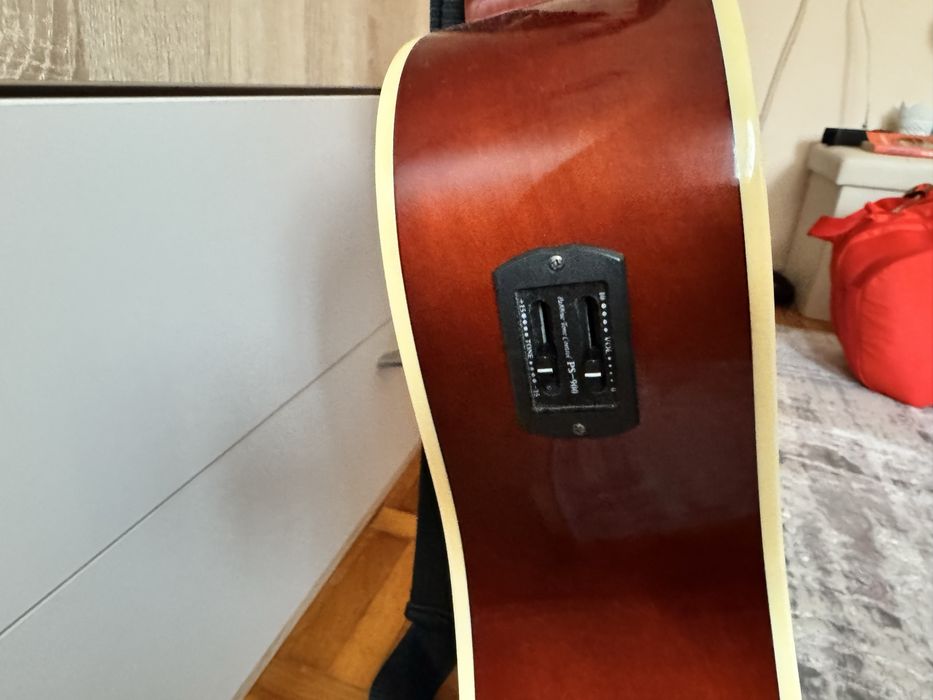 Chitara electroacustica Freedom