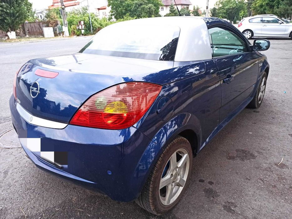 Opel Tigra Twintop 1.4i, 2005