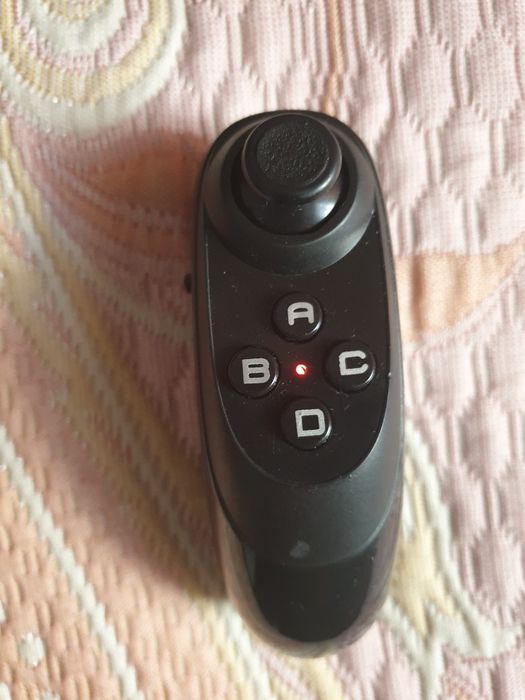 Продам пульты джостики .