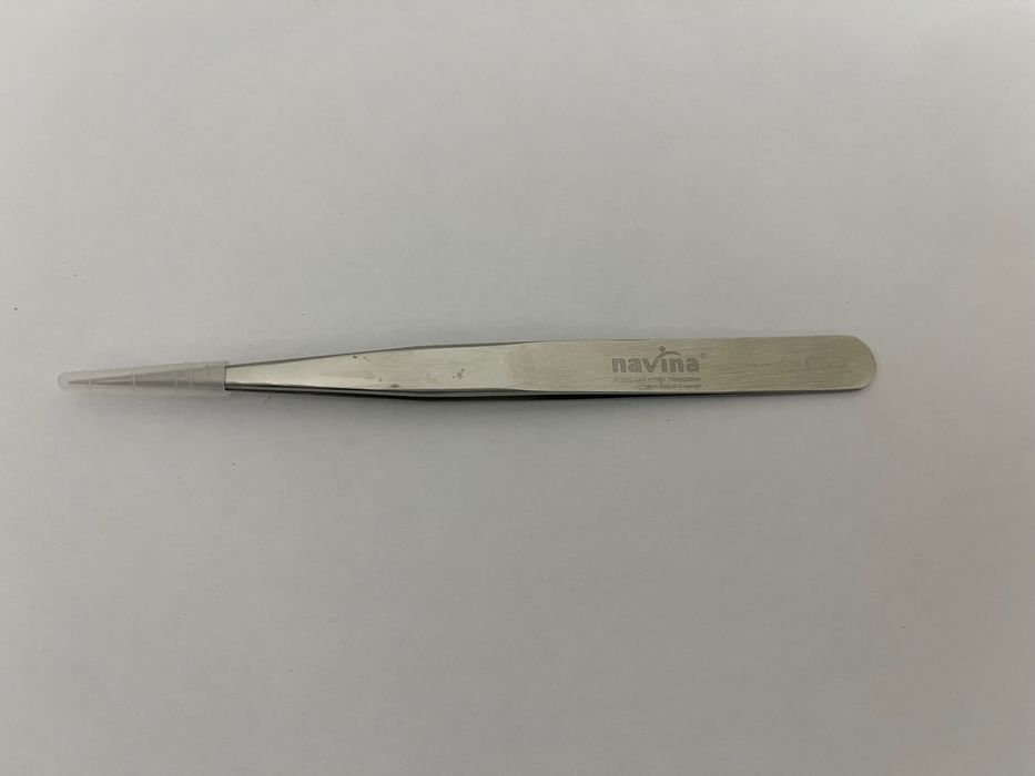 Продать пинцет для наращивания ресниц