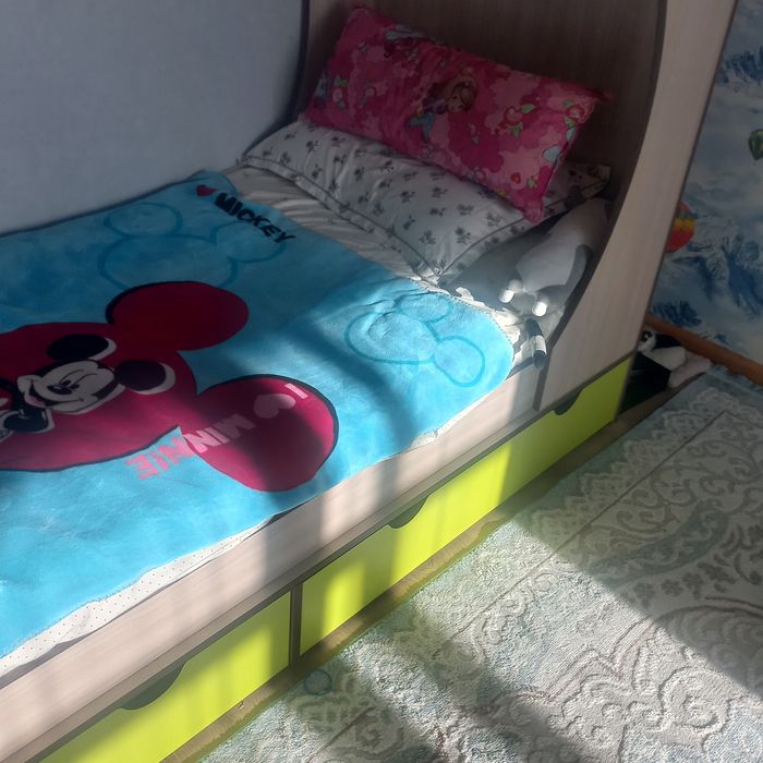 Продам детский двухярусный кровать