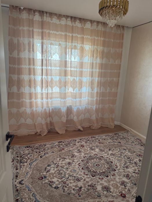 Продам трехкомнатную квартиру