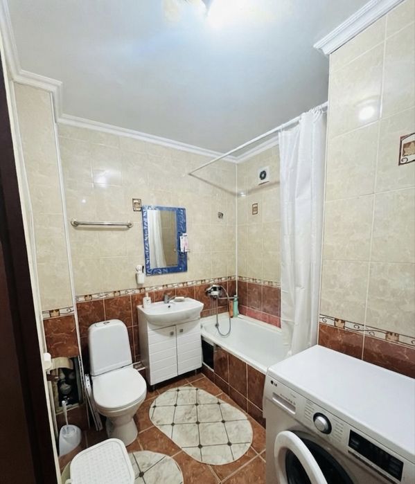 Продается 3-комнатная квартира, мкр. 4
