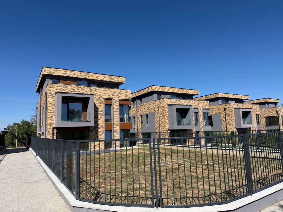 Duplex Făget Cluj cu CF, curte si loc de parcare