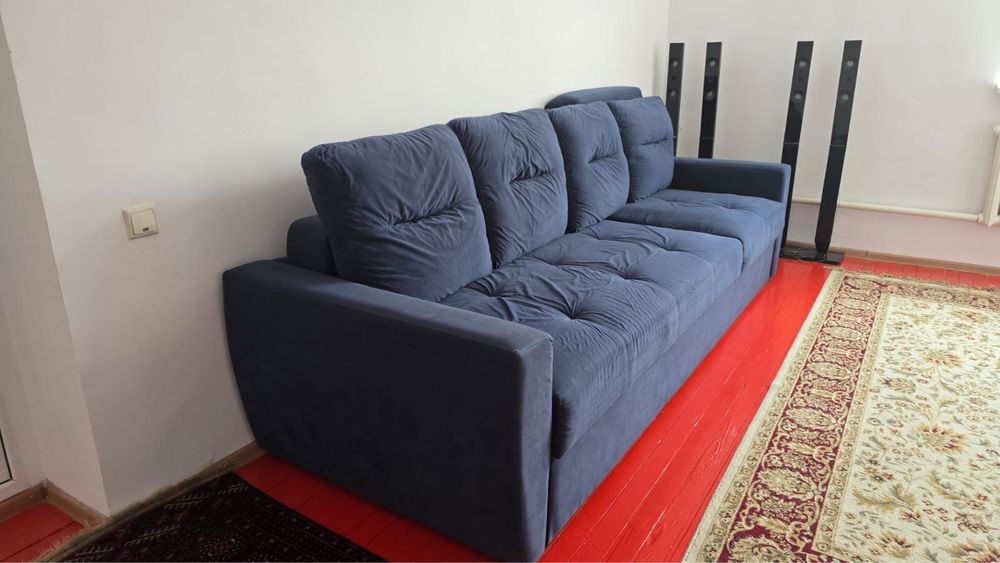 Продам диван 3 метровый