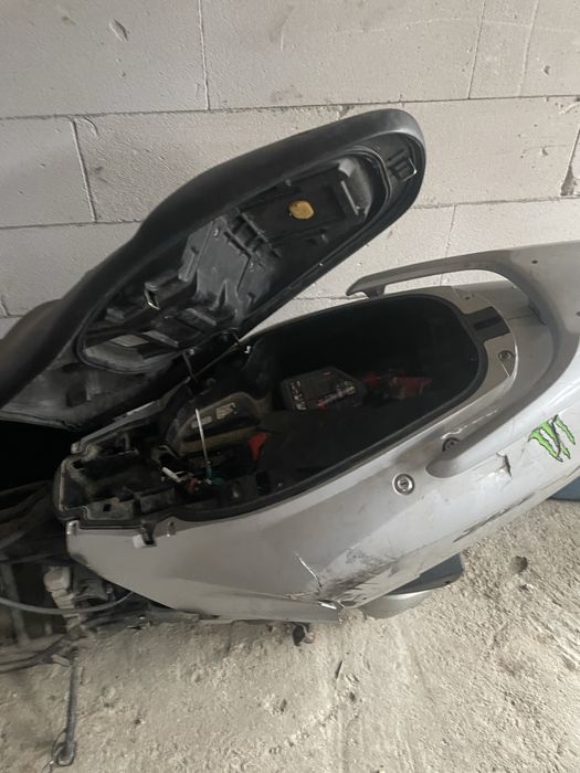 Vand honda jazz functional 250 pret 1000 de lei