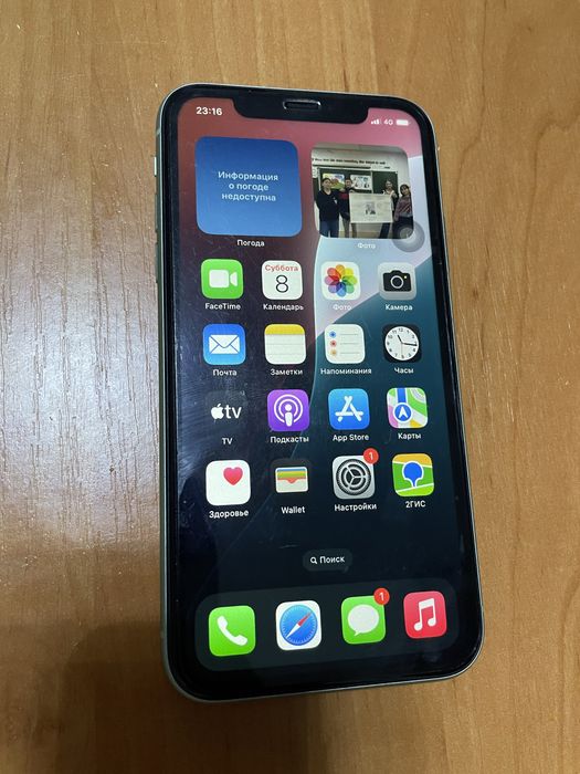 Продам айфон 11 64 гб