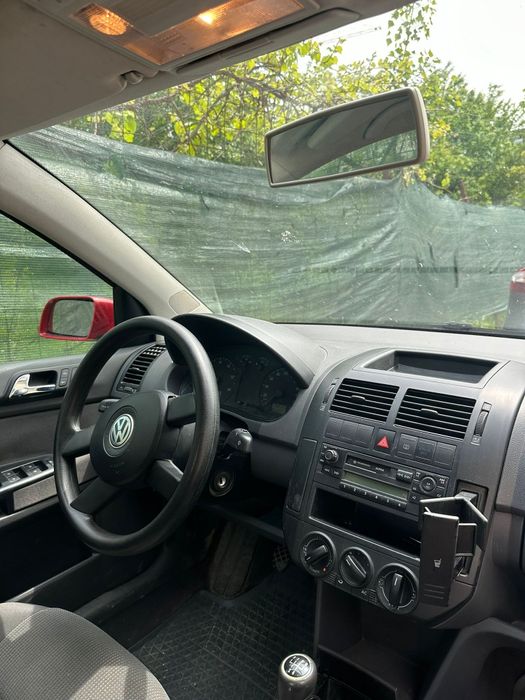 Volkswagen Polo Sedan 1.4 Benzină – 2004 – 198.000 km – AC – stare bună