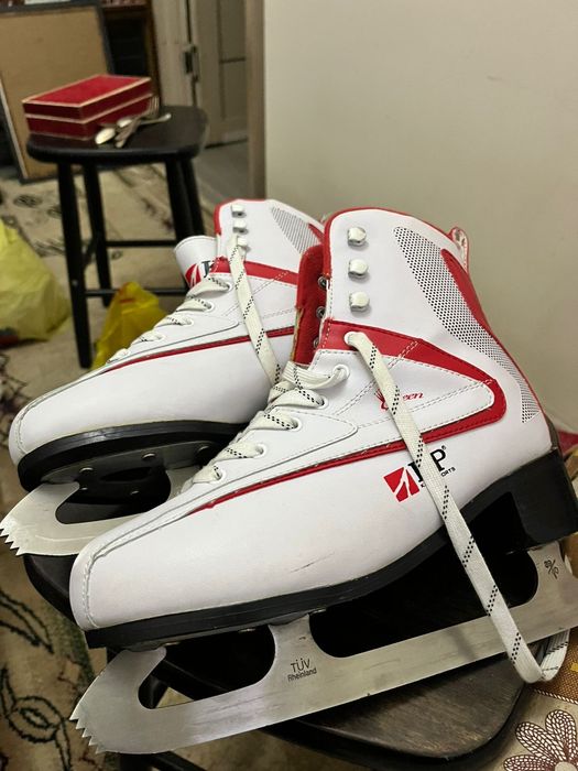 Коньки 40 размер