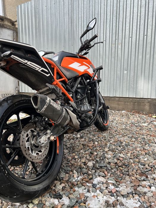 Мотоцикл KTM DUKE 2 250