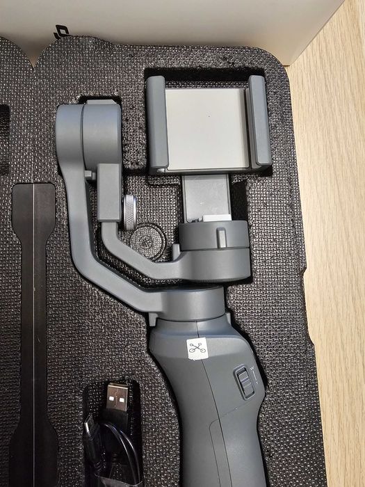 DJI Osmo Mobile 2