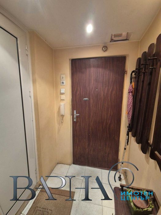 Дава се под наем Двустаен апартамент в Варна, Център - 50 кв.м за 353.94 € - Снимка #7