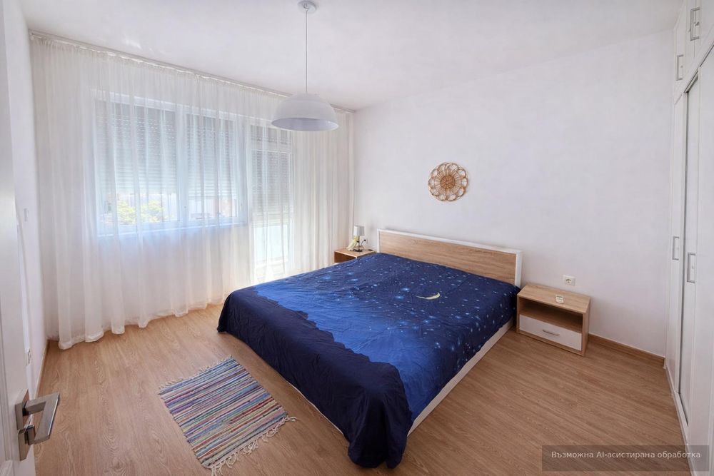 Тристаен апартамент в района на Центъра