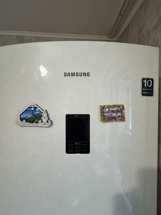 Продам холодильник