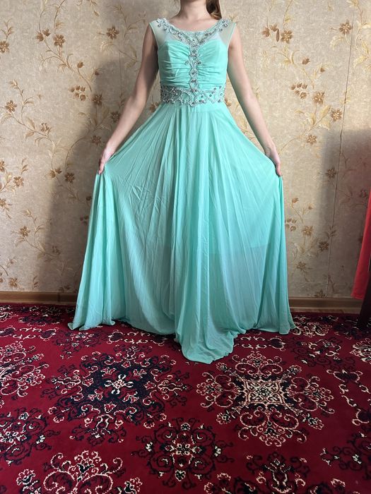 Вечерные платьғ