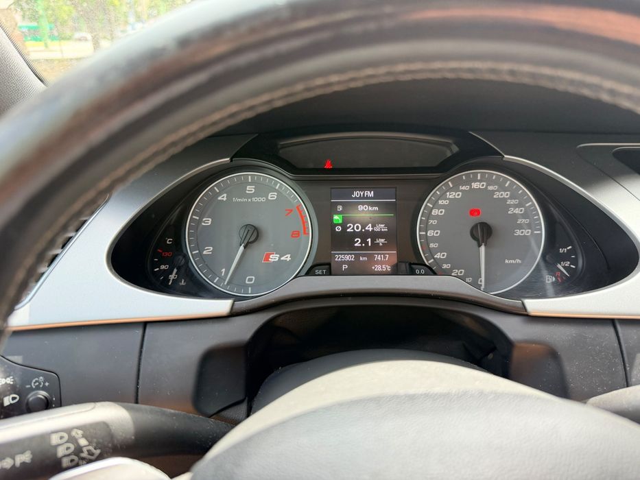 Audi S4 B8 Avant 3.0 TFSI Quattro 333 CP | Bang & Olufsen | Navi | Întreținută Exemplară
