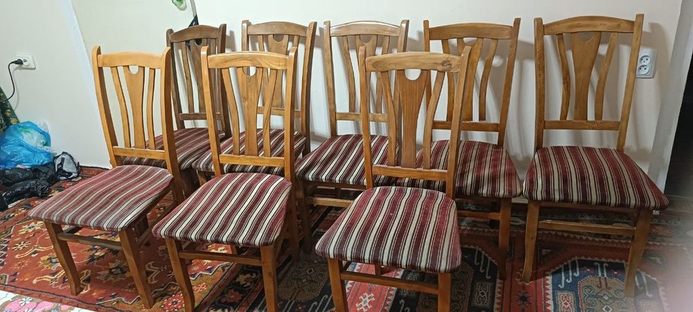 Продам стулья 8 штук за 300.000 сум