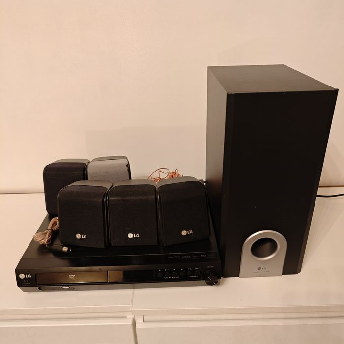 Домашно кино 5.1  LG HT-202 SF