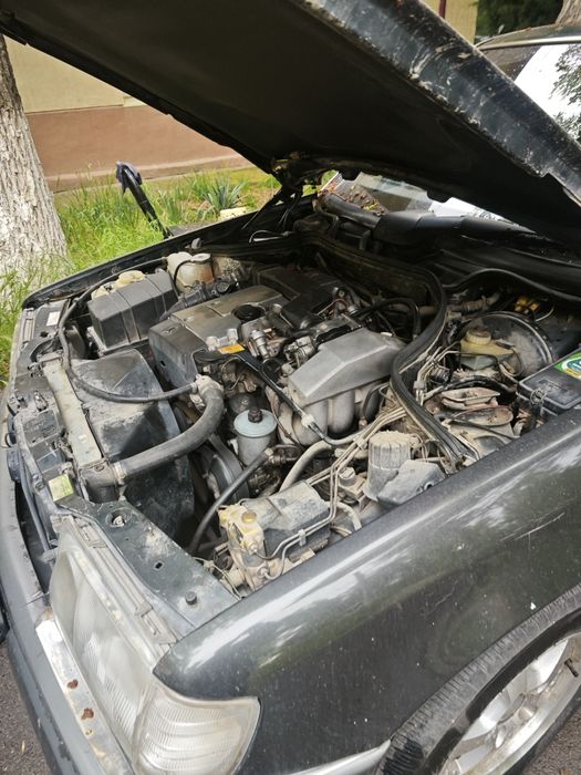 Mercedes-Benz E 220 1993 — 5