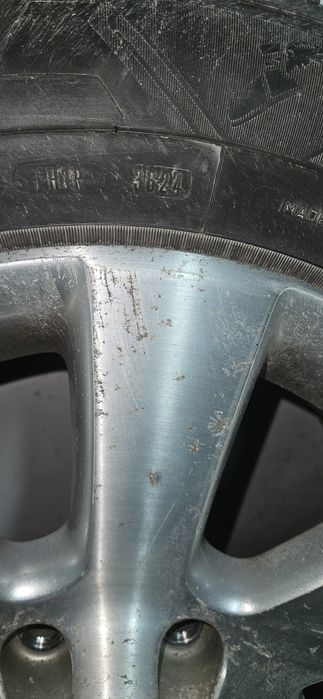Джанти с зимни  гуми 215 65 16 vw