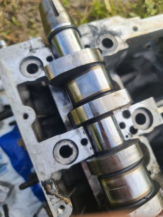 Audi WV Шкода.Глава с вал мотор  2.0TDI 8V