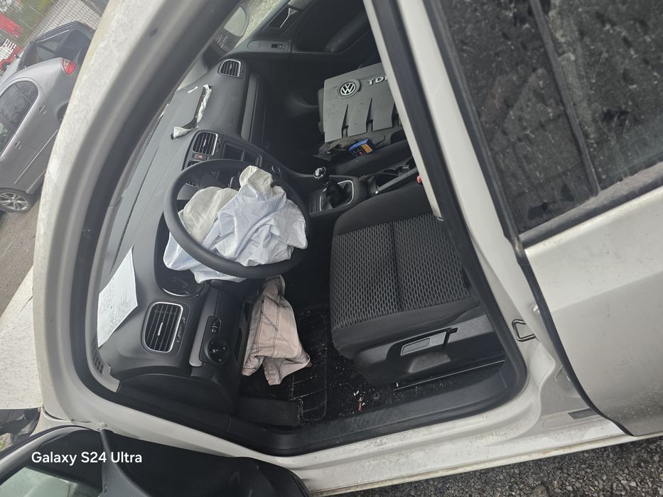 Голф 6 1.6тди 105к на части