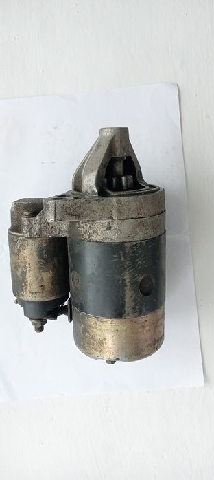 Продам запчасти на Ниссан