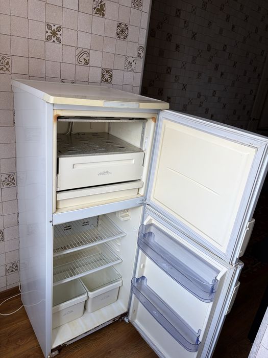 Холодильник сатылады