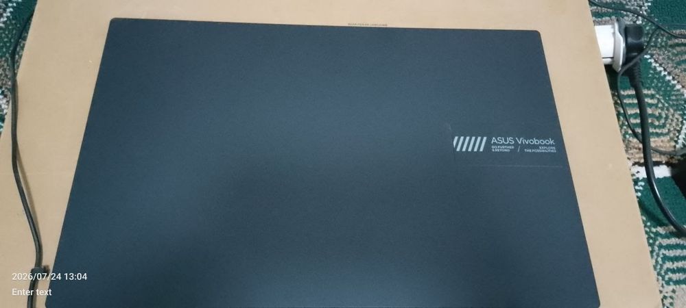 Asus vivobook sotiladi