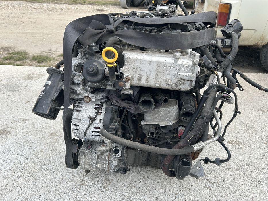 Двигател голф 7 1,6 тди 105 кс CLHA