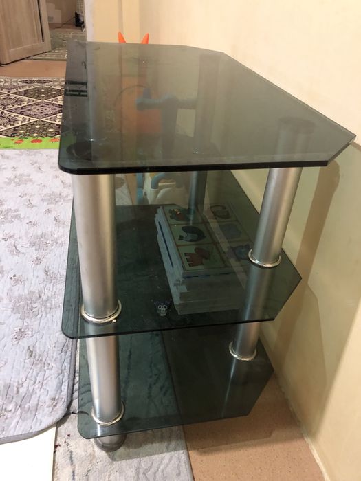 Продается подставка для телевизора