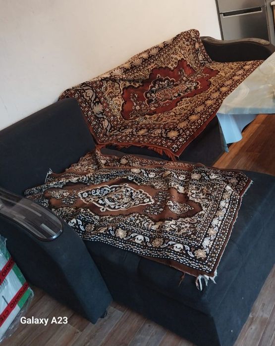 Диван двухместный