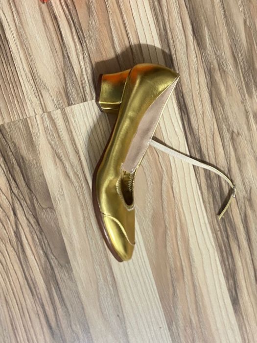 Туфли танцевальные